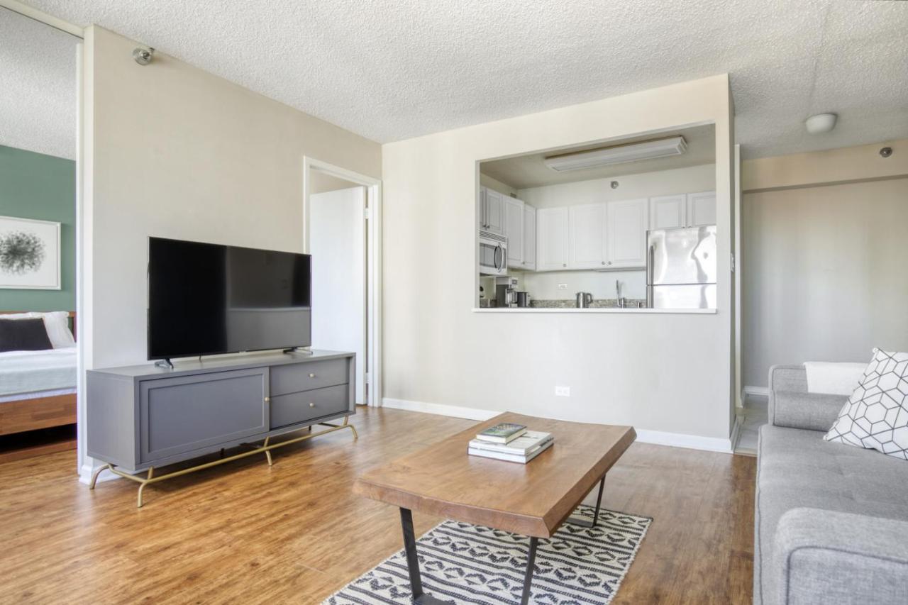 Apartment River N 1br W Gym Wd Nr Magnificent Mile Chi-54 *