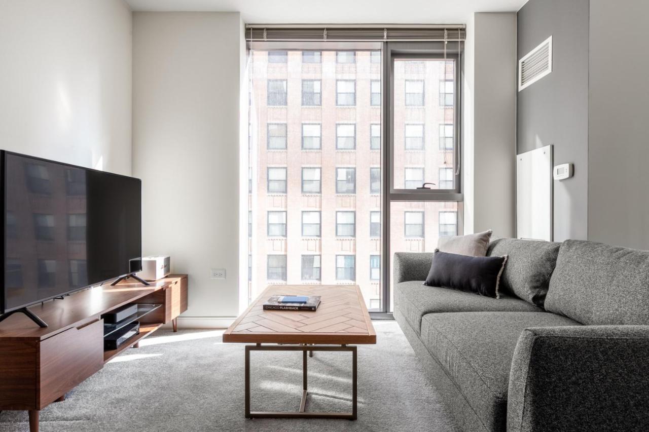 Apartment Loop W Pool Gym Nr Theatre District Chi-241 Chicago