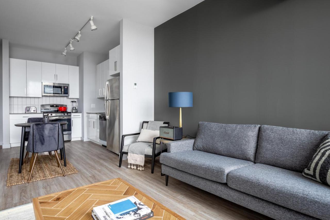 Loop 1br W Deck Gym Wd Nr W Loop The L Chi-220 Apartment