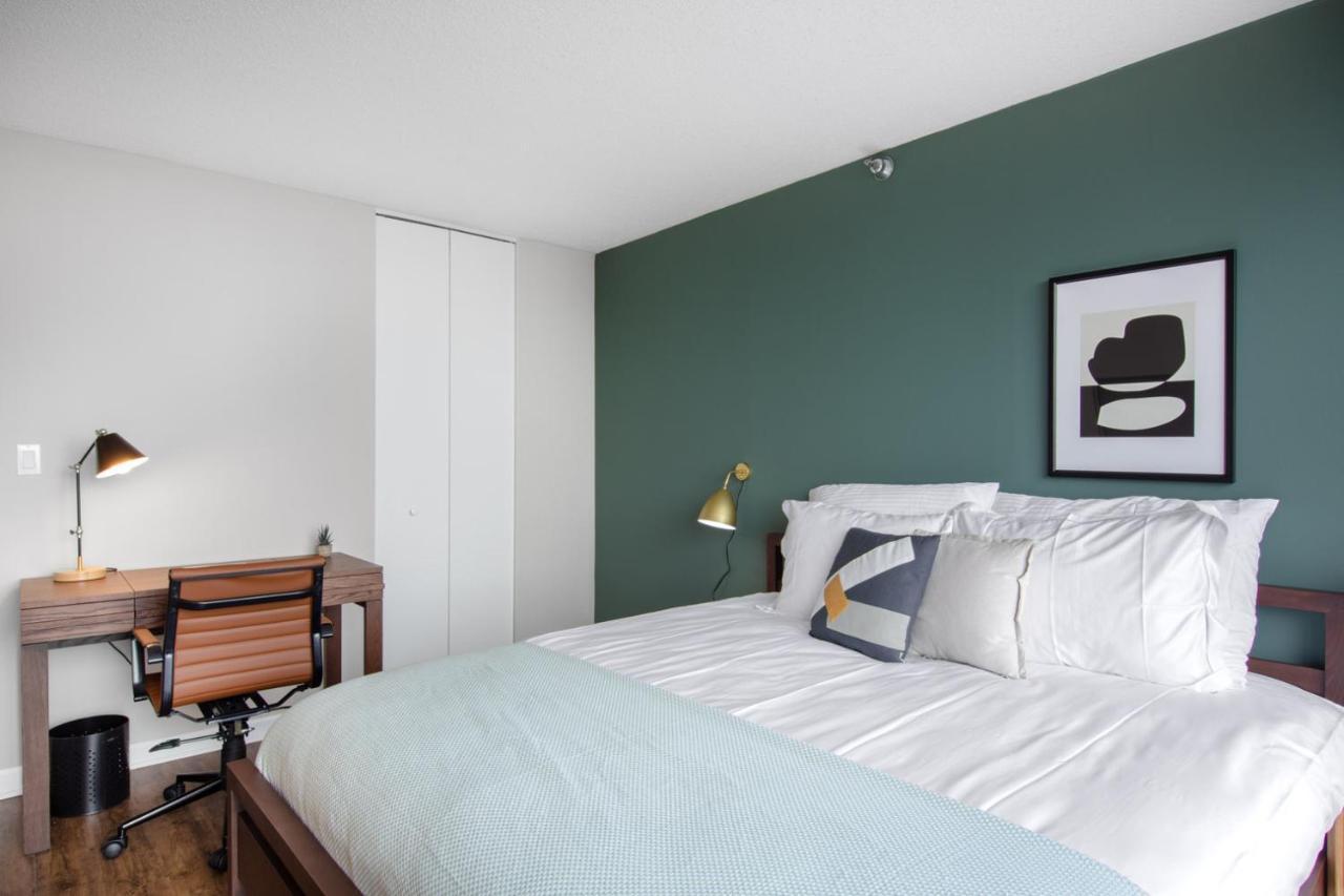 River N 1br W Gym Wd Nr Mag Mile Chi-86 Apartment Chicago
