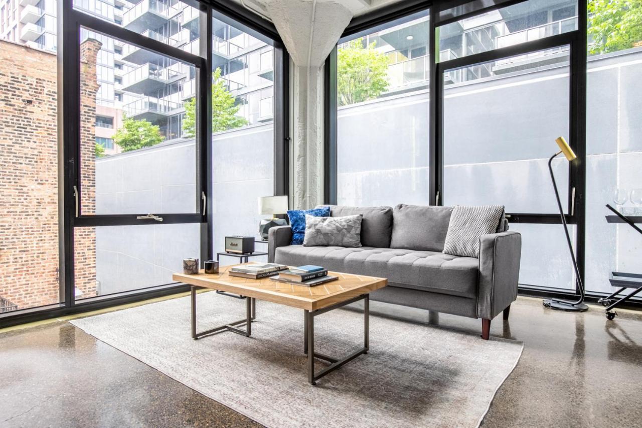 River N 1br W Gym Rooftop Nr L Parks Chi-321 Apartment *