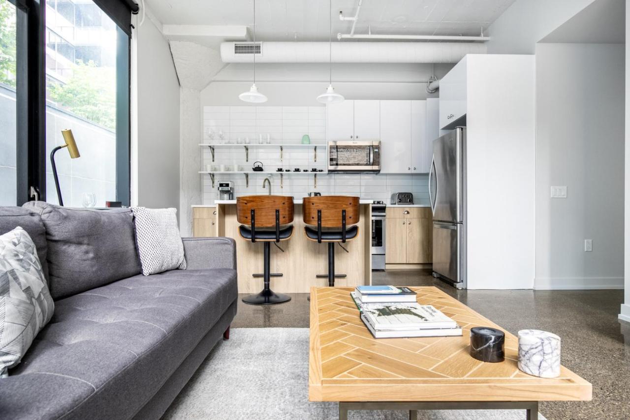 River N 1br W Gym Rooftop Nr L Parks Chi-321 Apartment Chicago