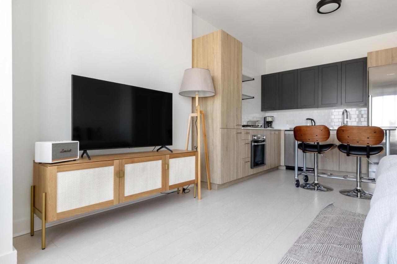 W Loop W Gym Pool Coworking Nr Uic Chi-396 Chicago