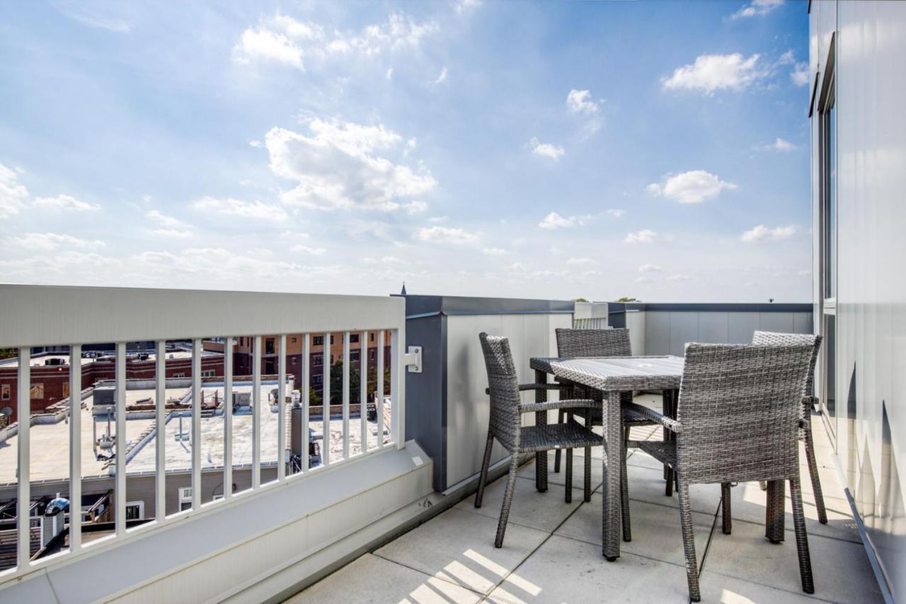 Logan Sq 2br W Roof Gym 1 Block To L Chi-480 Apartment