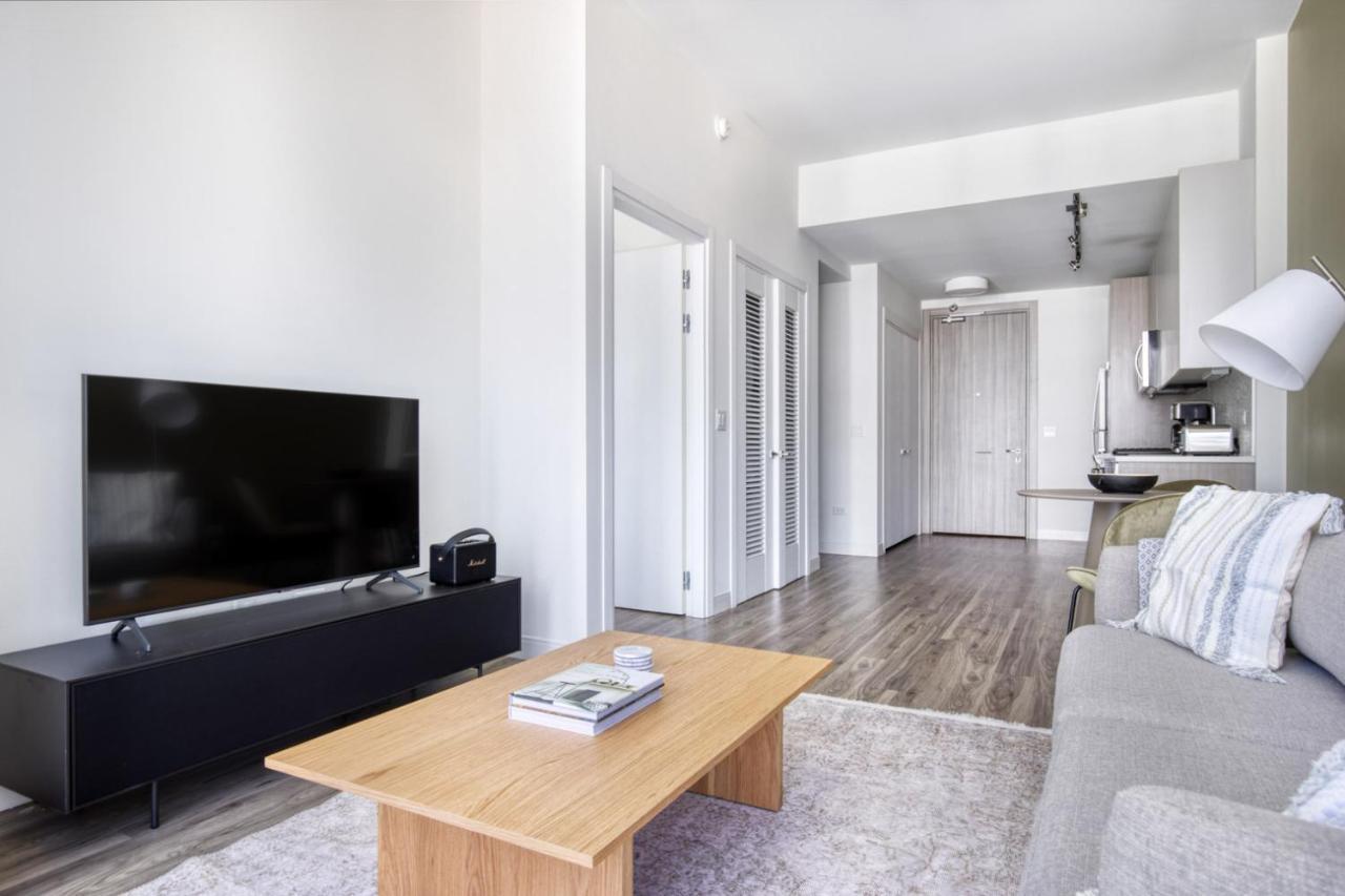 Apartment S Loop 1br W Lounge Pool Gym Nr Grant Park Chi-762 Chicago