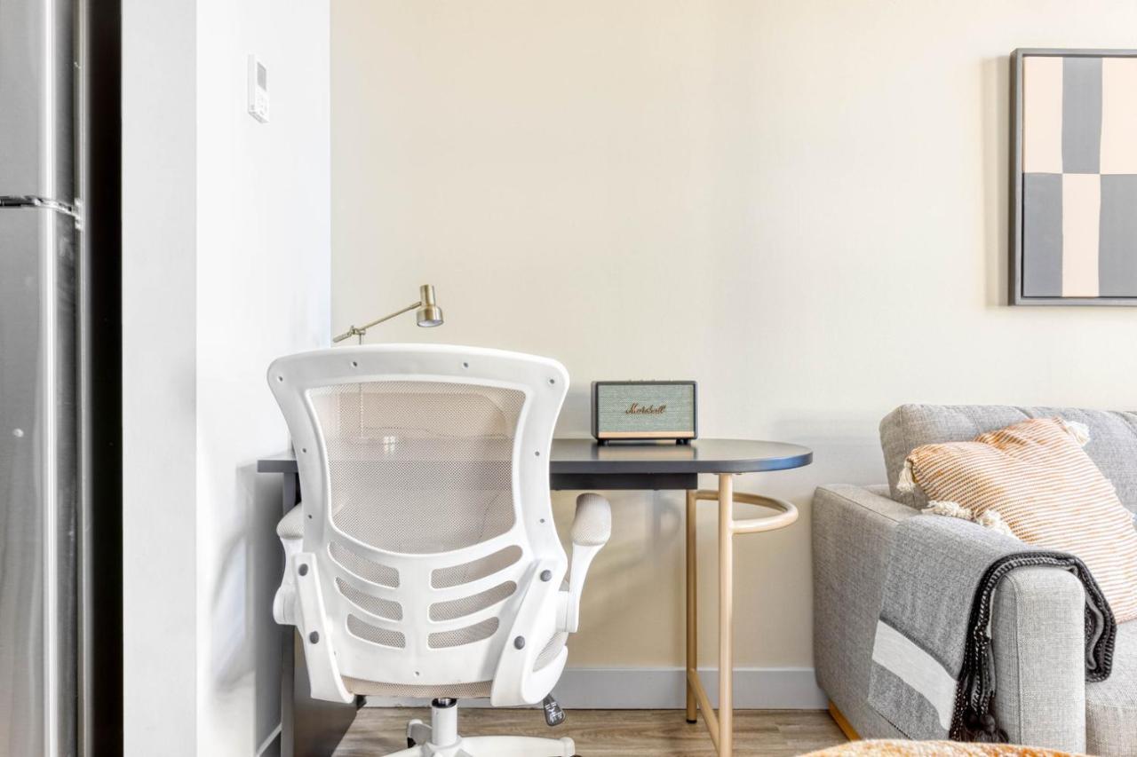 Loop 1br W Lounge Gym Roof Nr L Chi-693