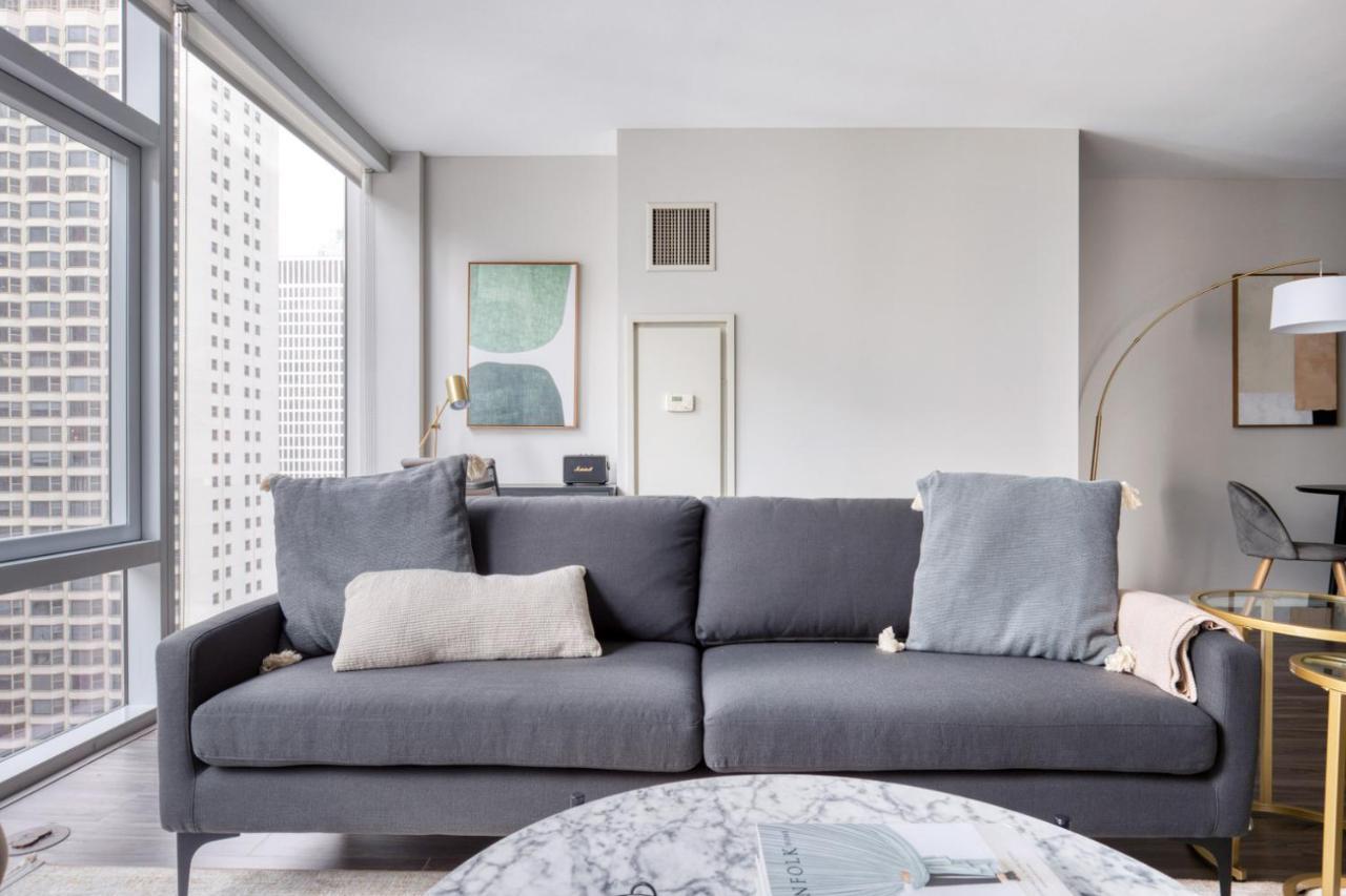 Apartment Streeterville 2br W Pool Gym Nr Riverwalk Chi-880