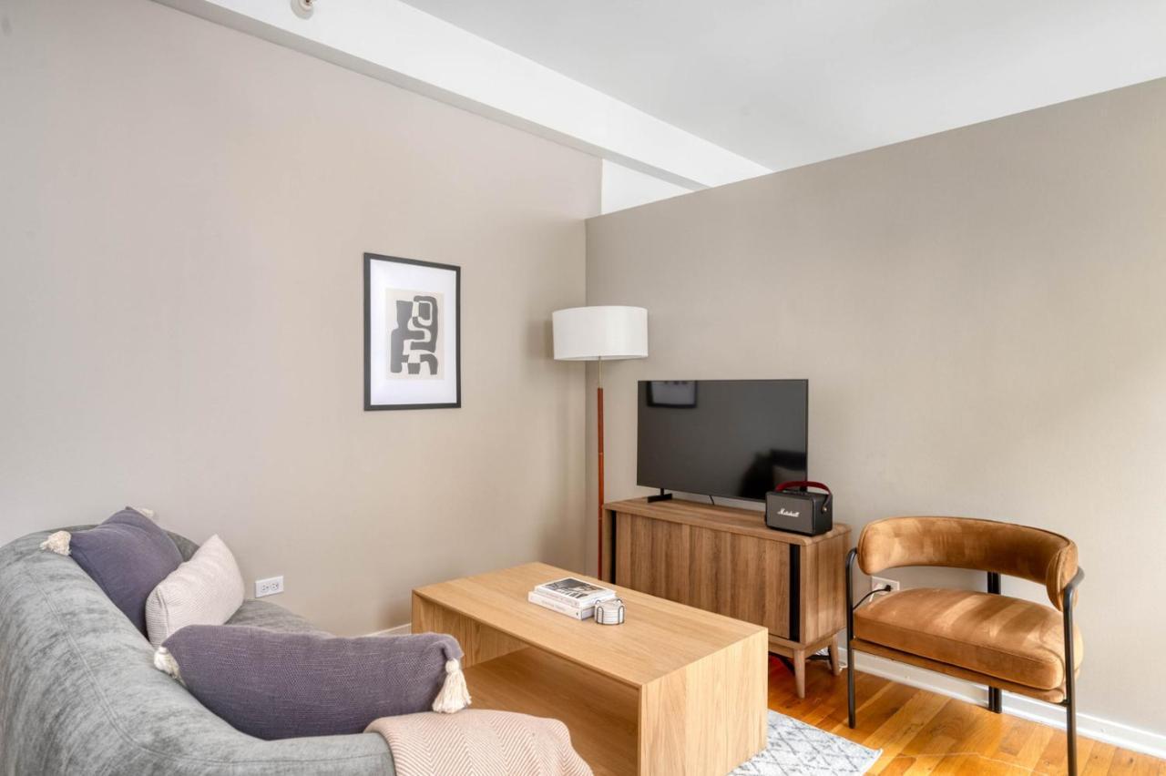 Loop 1br W Gym Doorman Nr L Grant Park Chi-814 Apartment