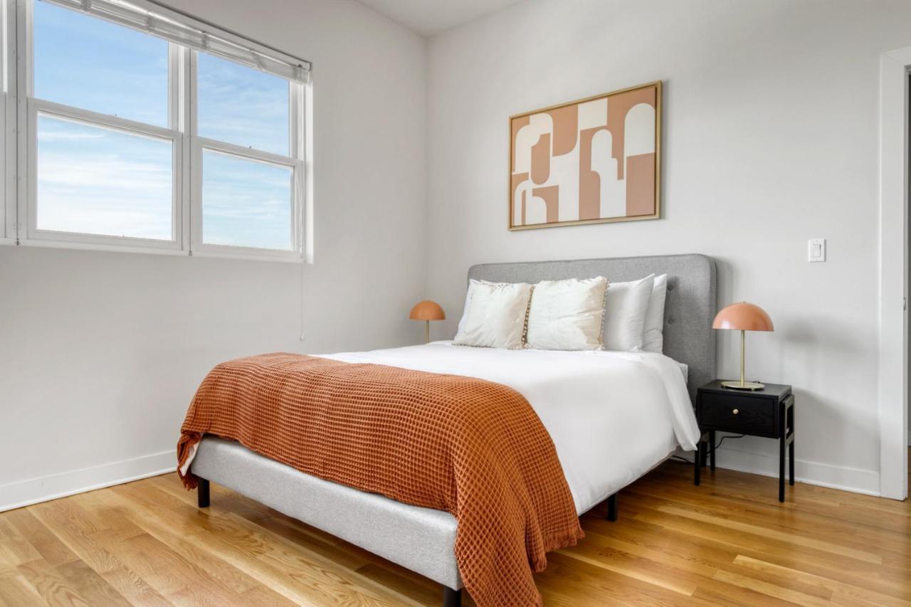 Apartment West Town 3br Chi-789 Chicago