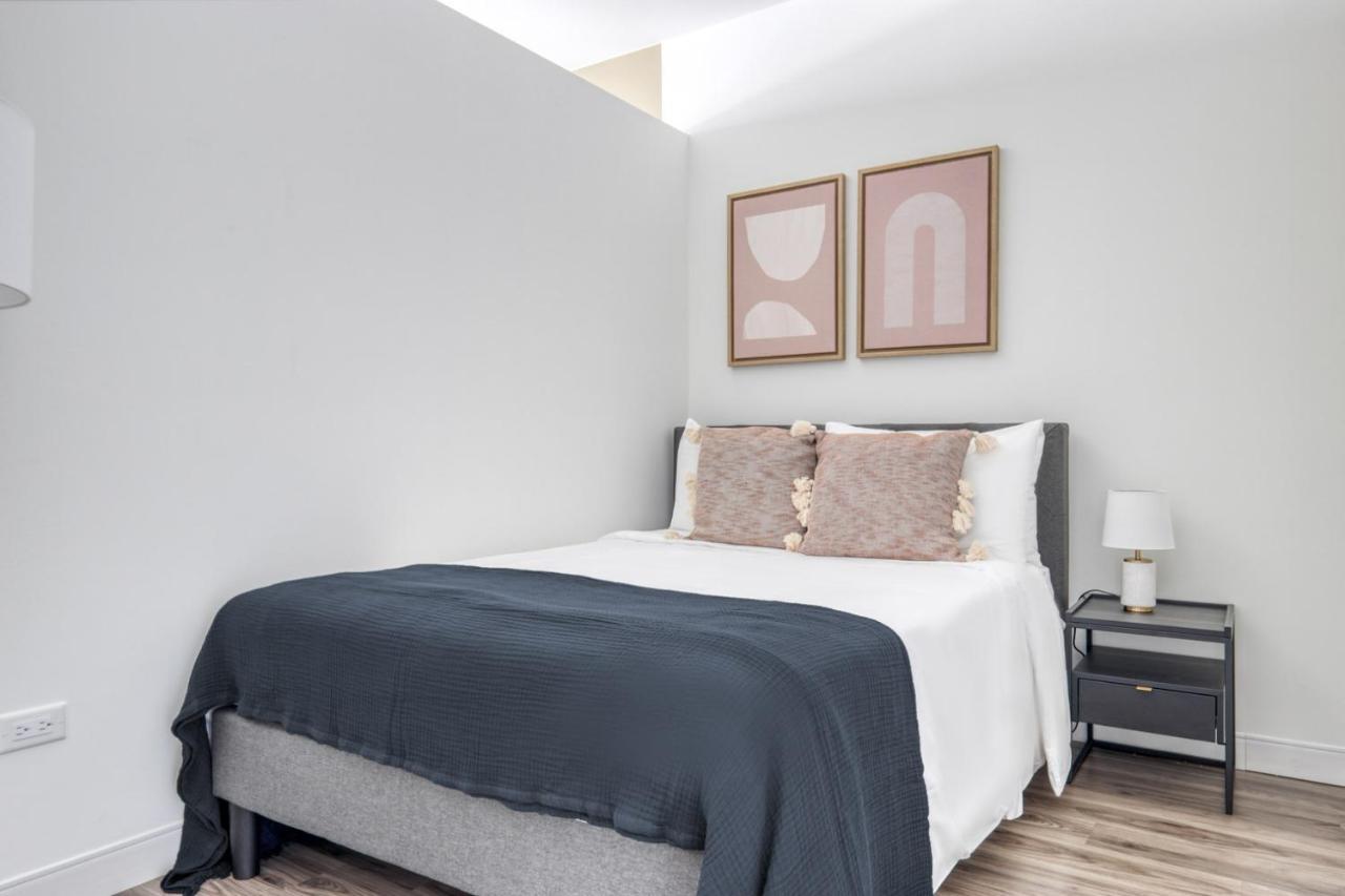South Loop Jr 1br W Pool Gym Nr Grant Park Chi-859 Apartment Chicago