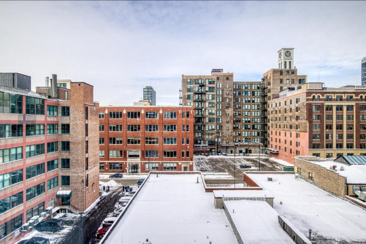 W Loop W Gym Pool In Heart Of Greektown Chi-564 Chicago