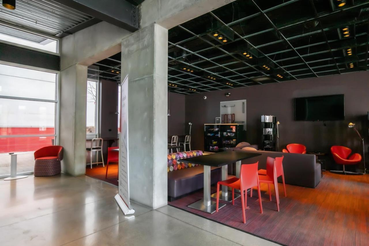 Lincoln Park W Wd Patio Nr L Chi-328 Apartment Chicago