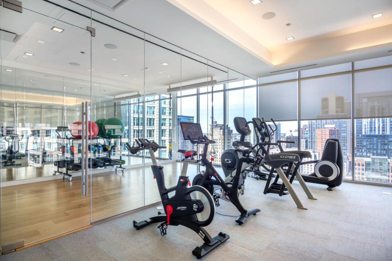 Apartment River N 1br W Gym Lounge Roof 1 Block To L Chi-660