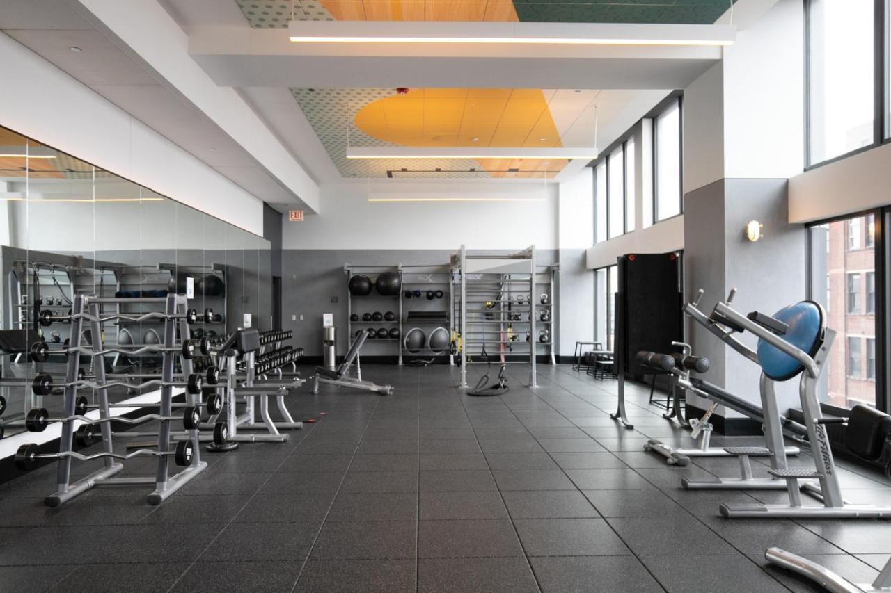 W Loop W Gym Pool Coworking Nr Uic Chi-396 Chicago