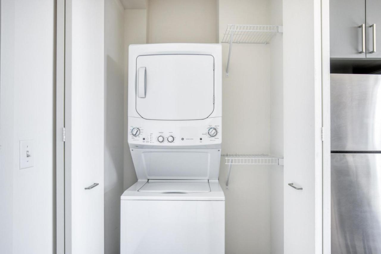 Apartment Logan Sq 2br W Roof Gym 1 Block To L Chi-480 *