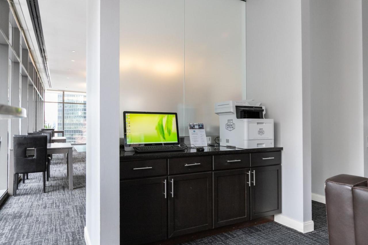 Apartment Loop 1br W Gym Pool Lounge 1 Block From L Chi-696 Chicago