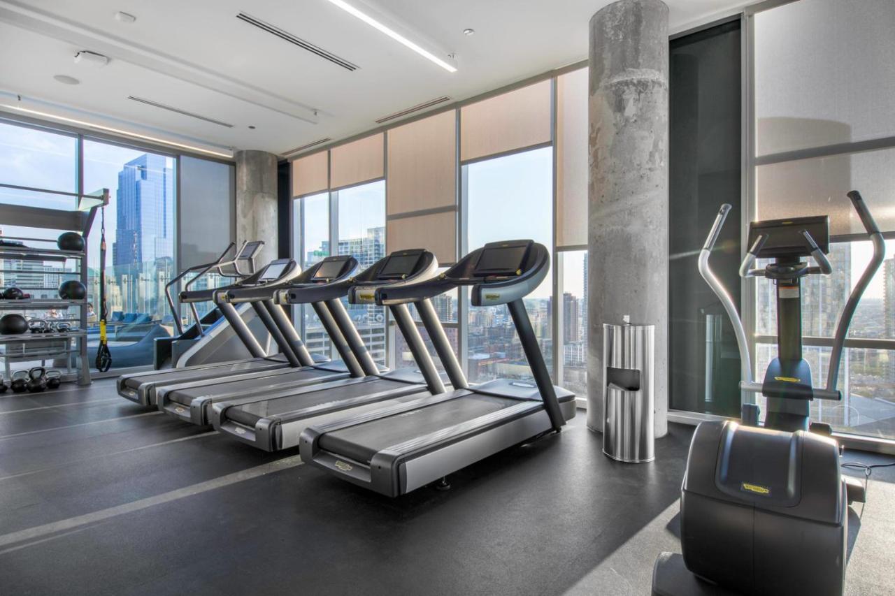 River North 1br W Gym Pool Roof Nr Riverwalk Chi-821 Apartment