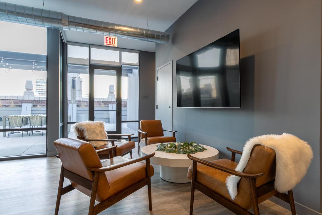 Loop 1br W Lounge Gym Roof Nr L Chi-693