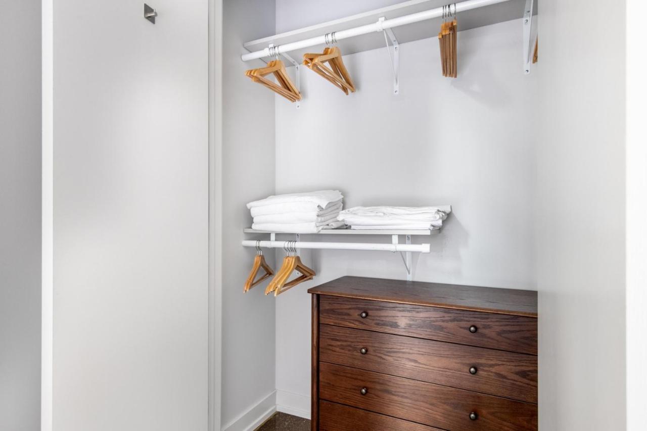 River N 1br W Gym Rooftop Nr L Parks Chi-321 Apartment