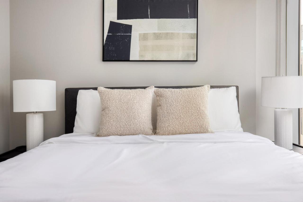 Streeterville 2br W Pool Gym Nr Riverwalk Chi-880