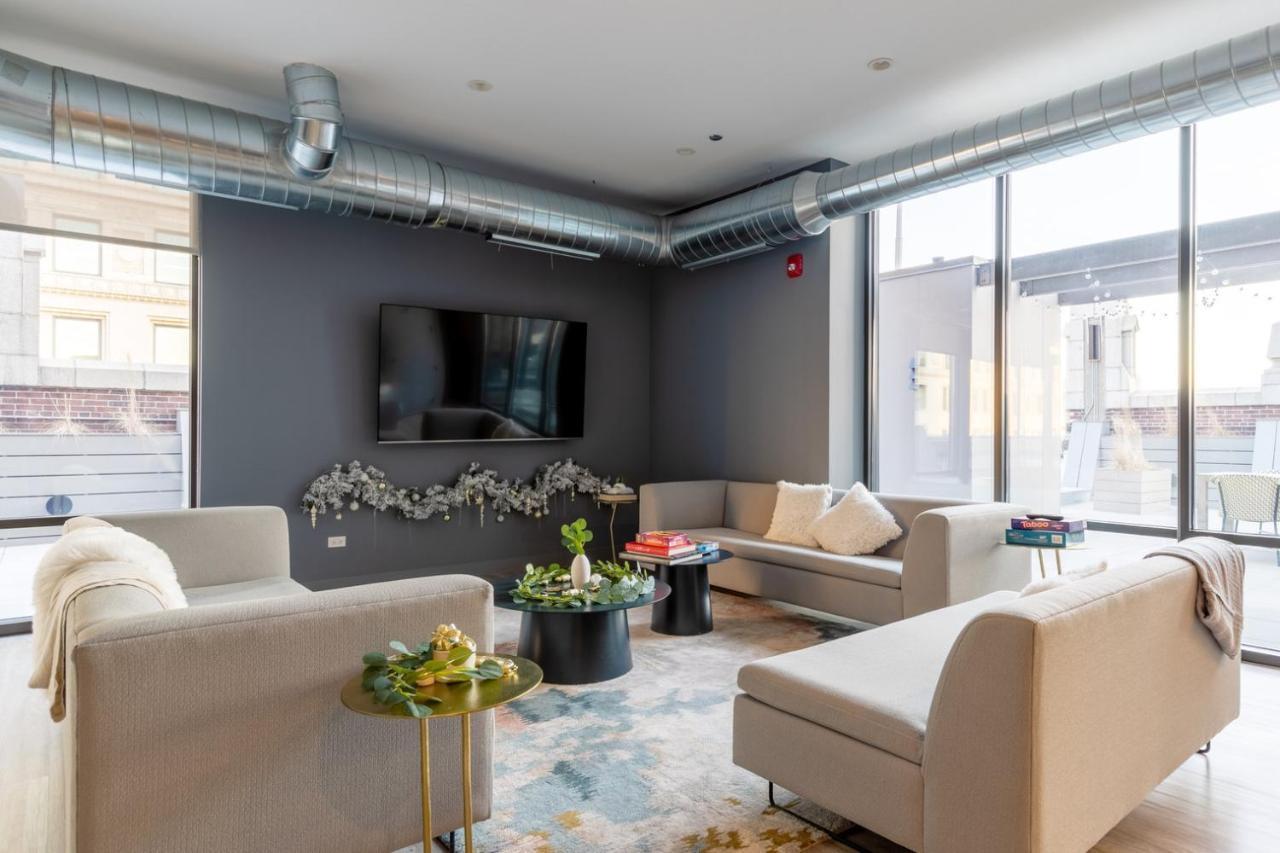 Loop 1br W Lounge Gym Roof Nr L Chi-693