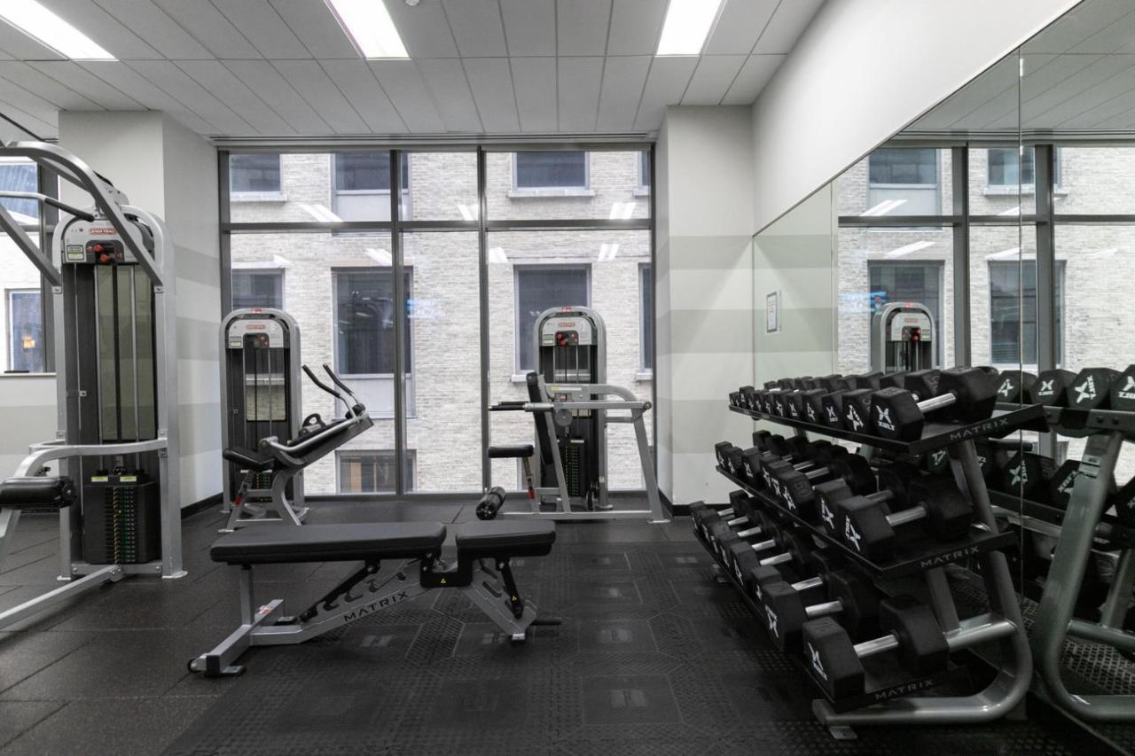 Loop 1br W Gym Pool Lounge 1 Block From L Chi-696 Apartment
