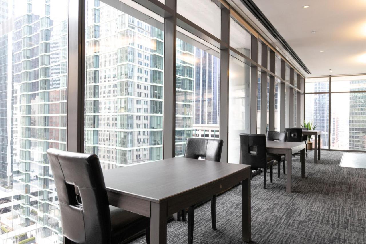 Loop 1br W Gym Pool Lounge 1 Block From L Chi-696 * Chicago