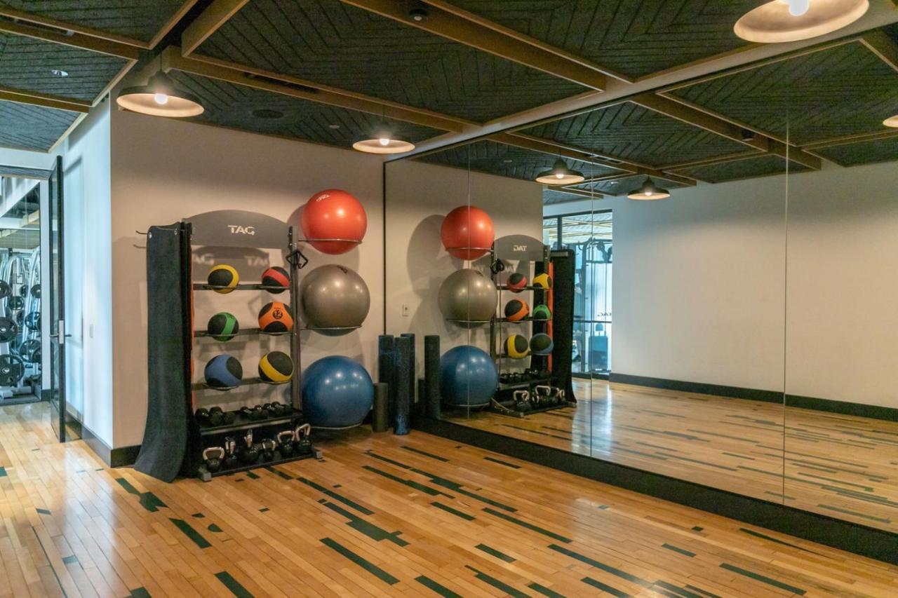 West Loop W Wd Gym Roof Nr L Chi-772 Apartment *