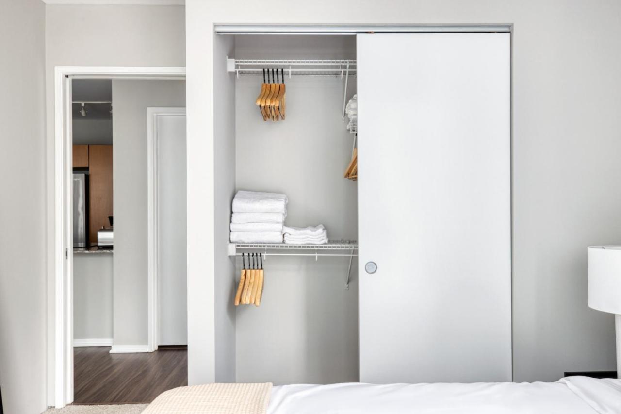 Streeterville 2br W Pool Gym Nr Riverwalk Chi-880 *