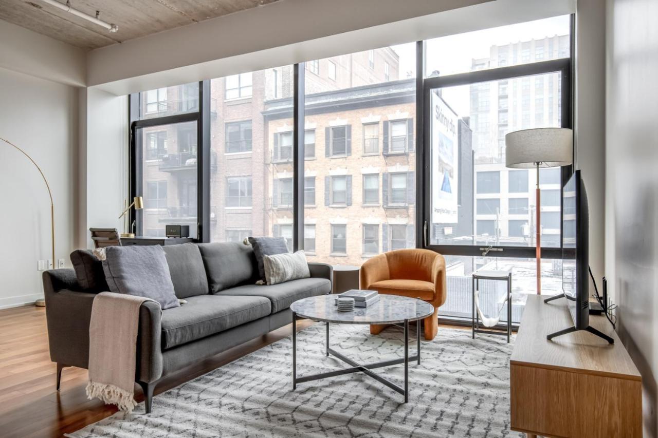 Apartment River North 1br W Gym Lounge Roof Nr Riverwalk Chi-899 *