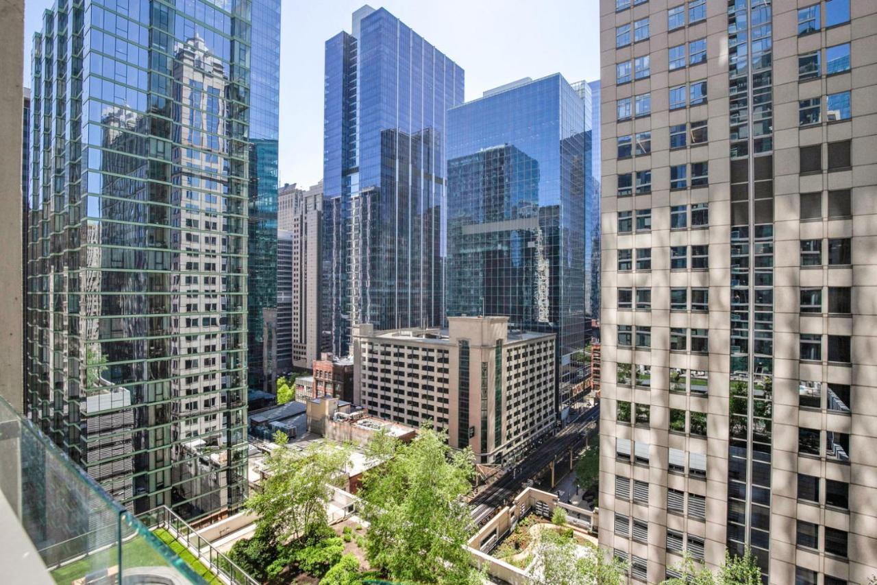Loop W Pool Gym Lounge Nr Riverwalk Chi-633 * Chicago