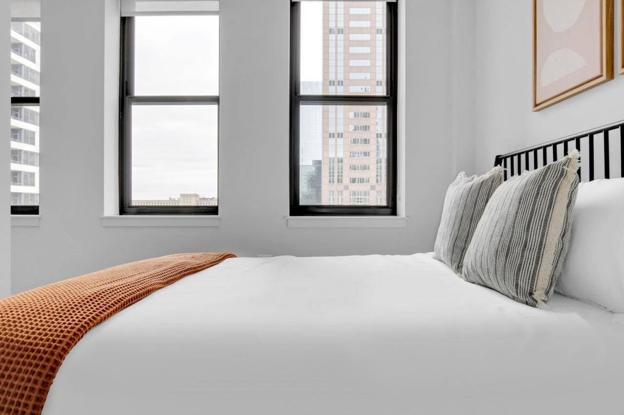 Apartment Loop 1br W Gym Roof Lounge Same Block As L Chi-668 Chicago