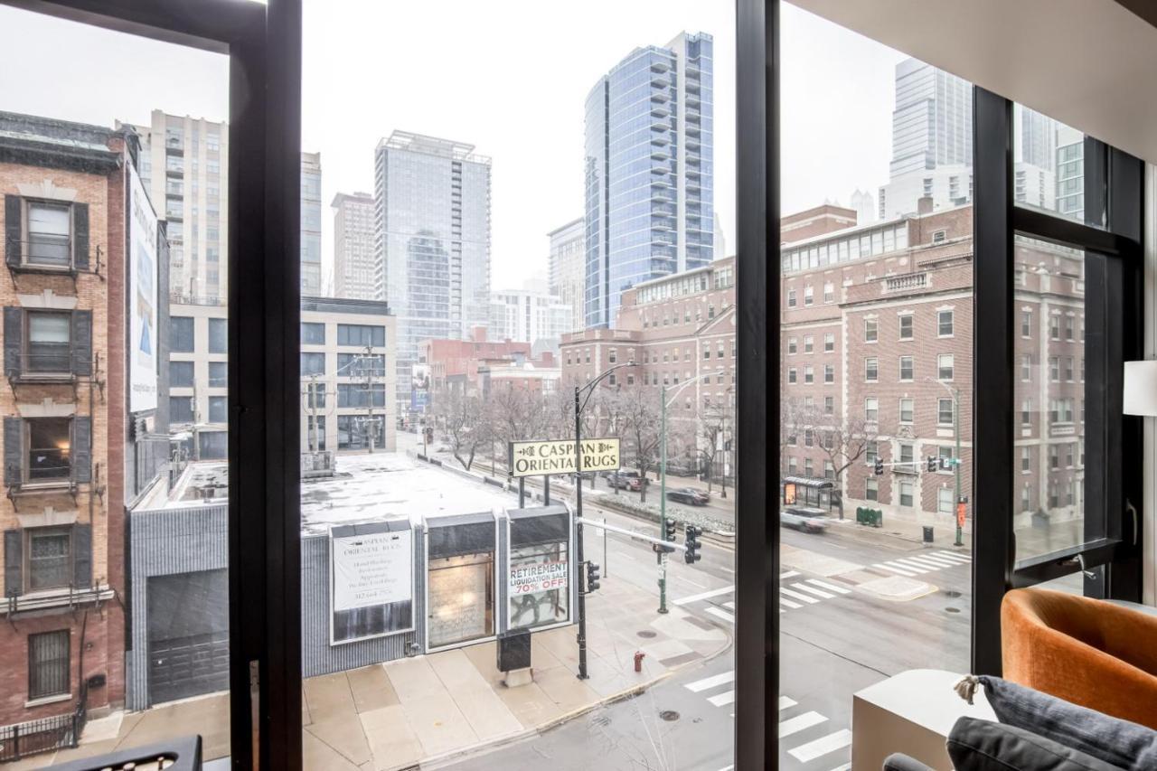 River North 1br W Gym Lounge Roof Nr Riverwalk Chi-899 Chicago