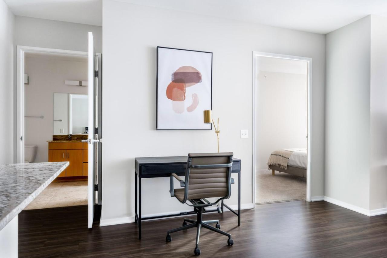 Streeterville 1br W Pool Gym Nr Riverwalk Chi-878