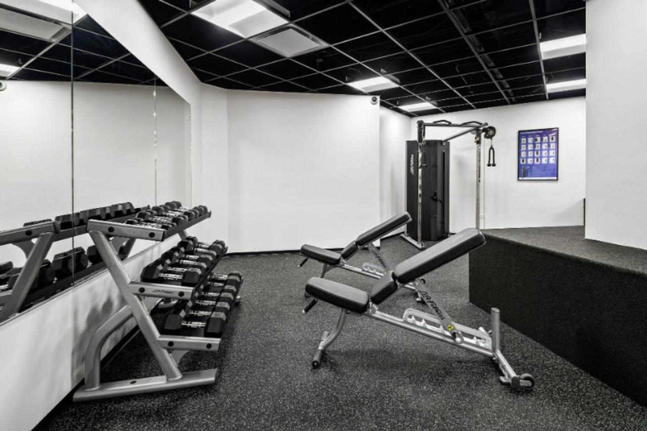 Apartment Gold Coast 1br W Doorman Gym 2 Blocks To L Chi-550 Chicago