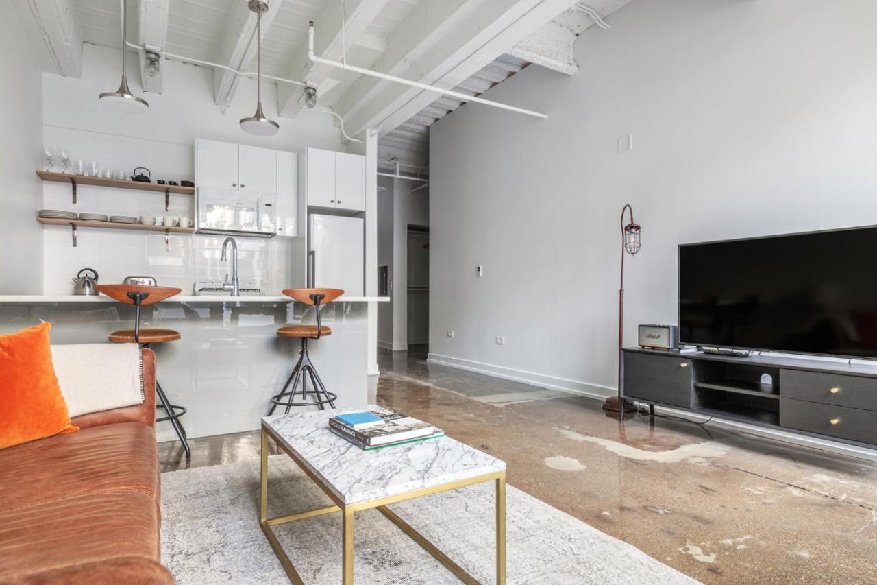 Apartment Uptown 1br W Gym Rooftop Pool 2 Blocks To L Chi-380 *
