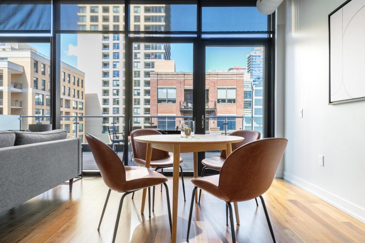 Apartment River N 3br W Gym Rooftop Nr L Park Chi-324 *