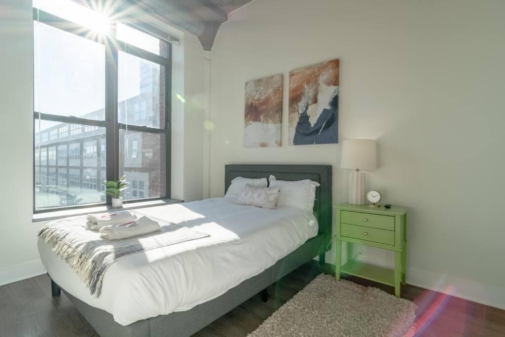 Apartment Mccormick Place Secret Oasis With Optional Parking For Up To 8 Guests Chicago