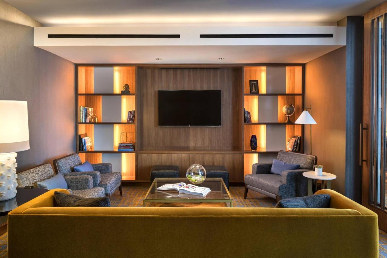 The Ritz-carlton, Hotel 5*