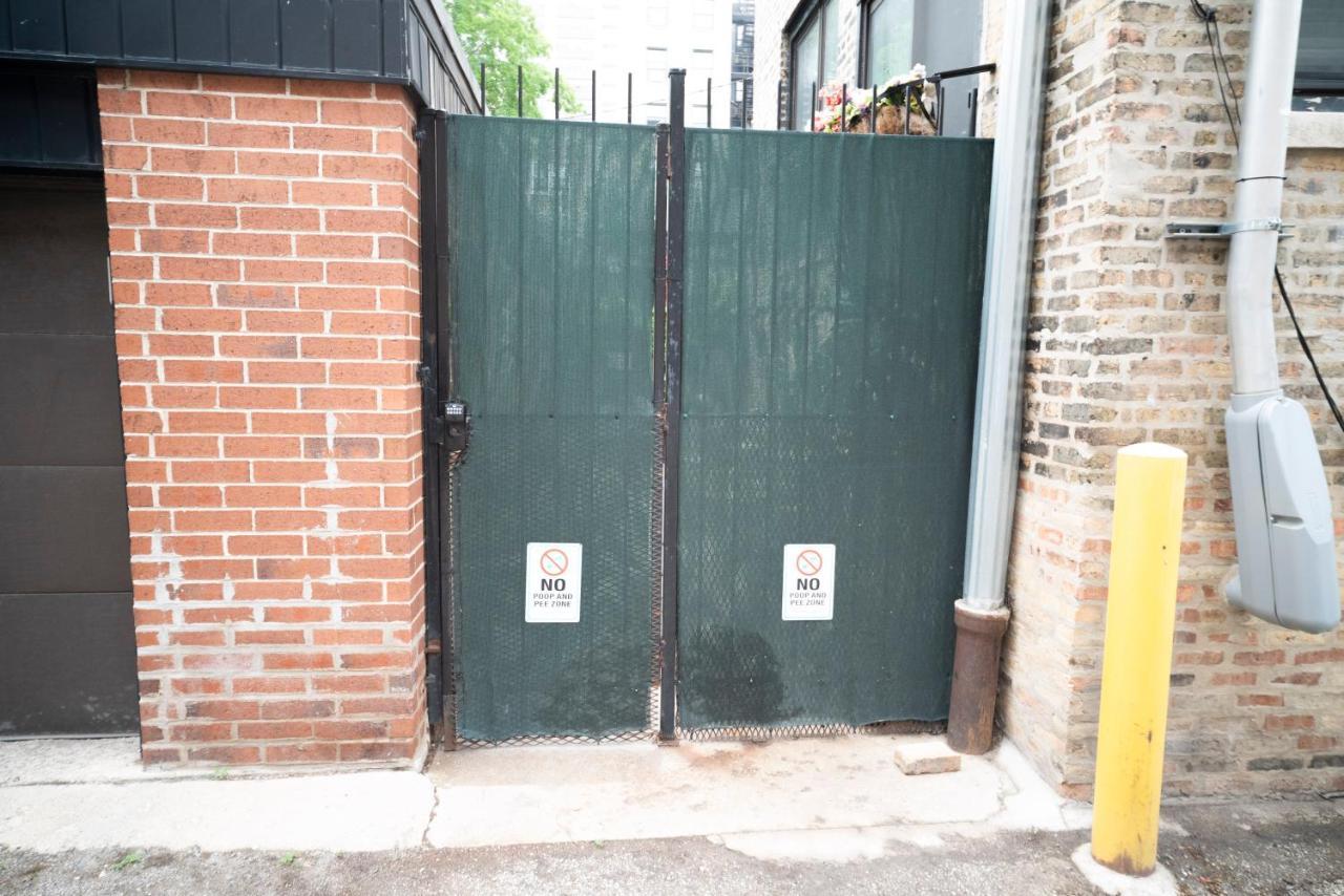 Apartment City Sleeps 10-20 Free Tv & Parking Chicago