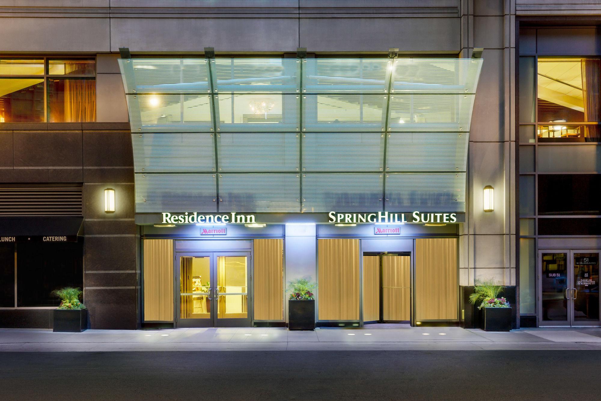 Hotel By Marriott Downtown/river North 3*
