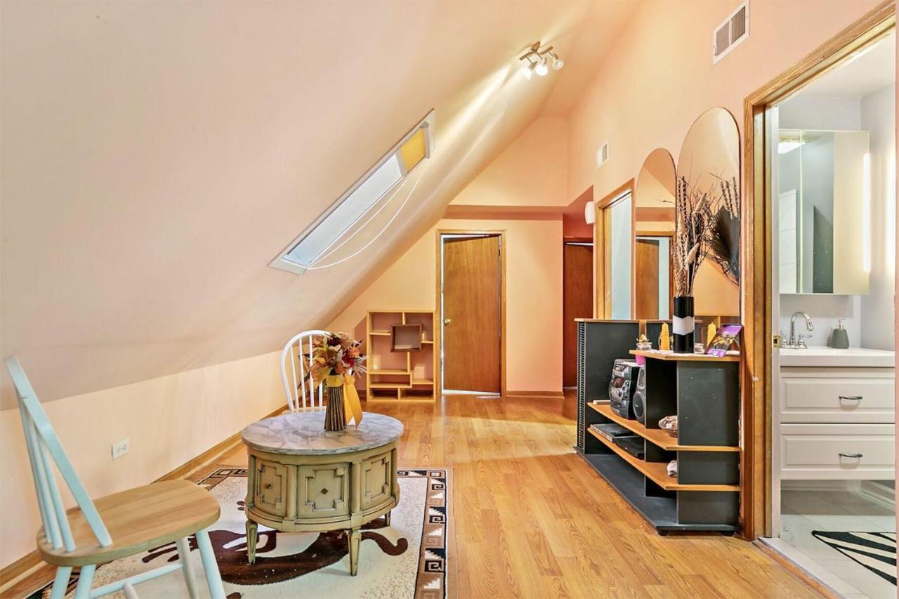 Apartment Logan Square - 2b:1b With Den *