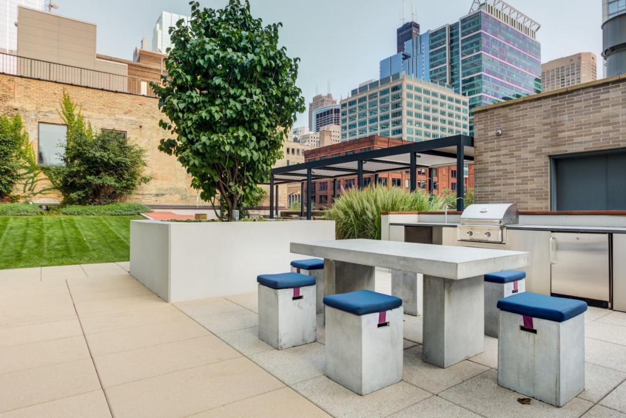 W Loop W Deck Pool Gym 3 Blocks To L Chi-644 * Chicago