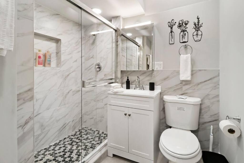 2br Luxurious Apt With In-unit Laundry - Ashland B *
