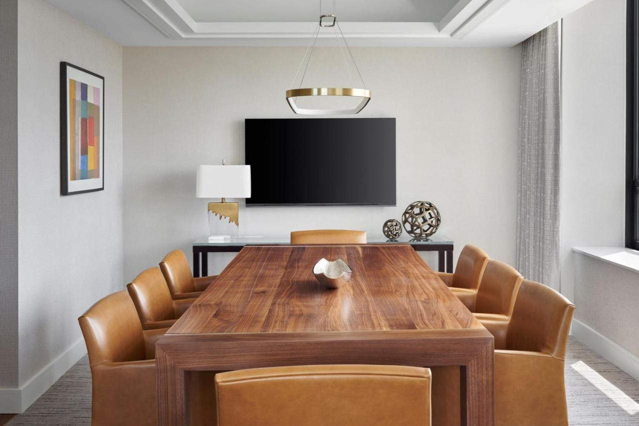 Hotel The Ritz-carlton, 5*