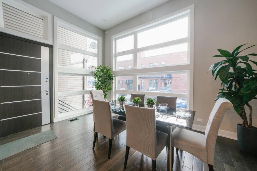 Magnificent New W/8 Beds & Free Parking