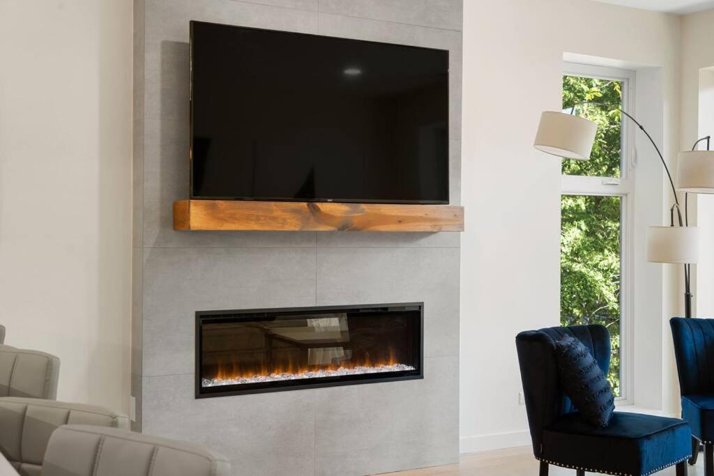 Modern Lux: Brand New 3br By Uc In * Chicago