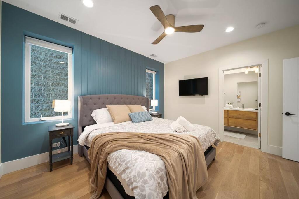 Apartment Modern Lux: Brand New 3br By Uc In