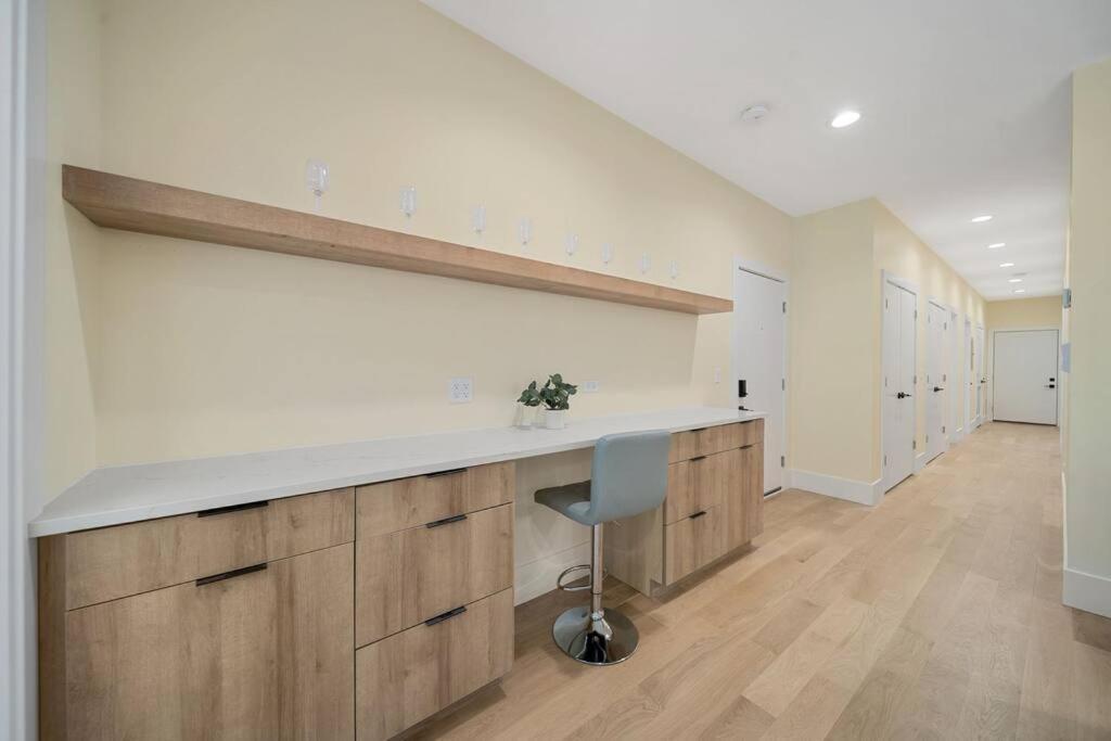 Modern Lux: Brand New 3br By Uc In * Chicago