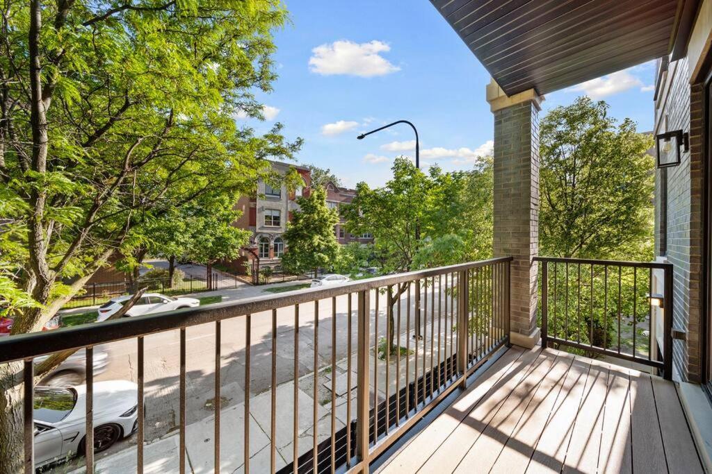 Modern Lux: Brand New 3br By Uc In Apartment *